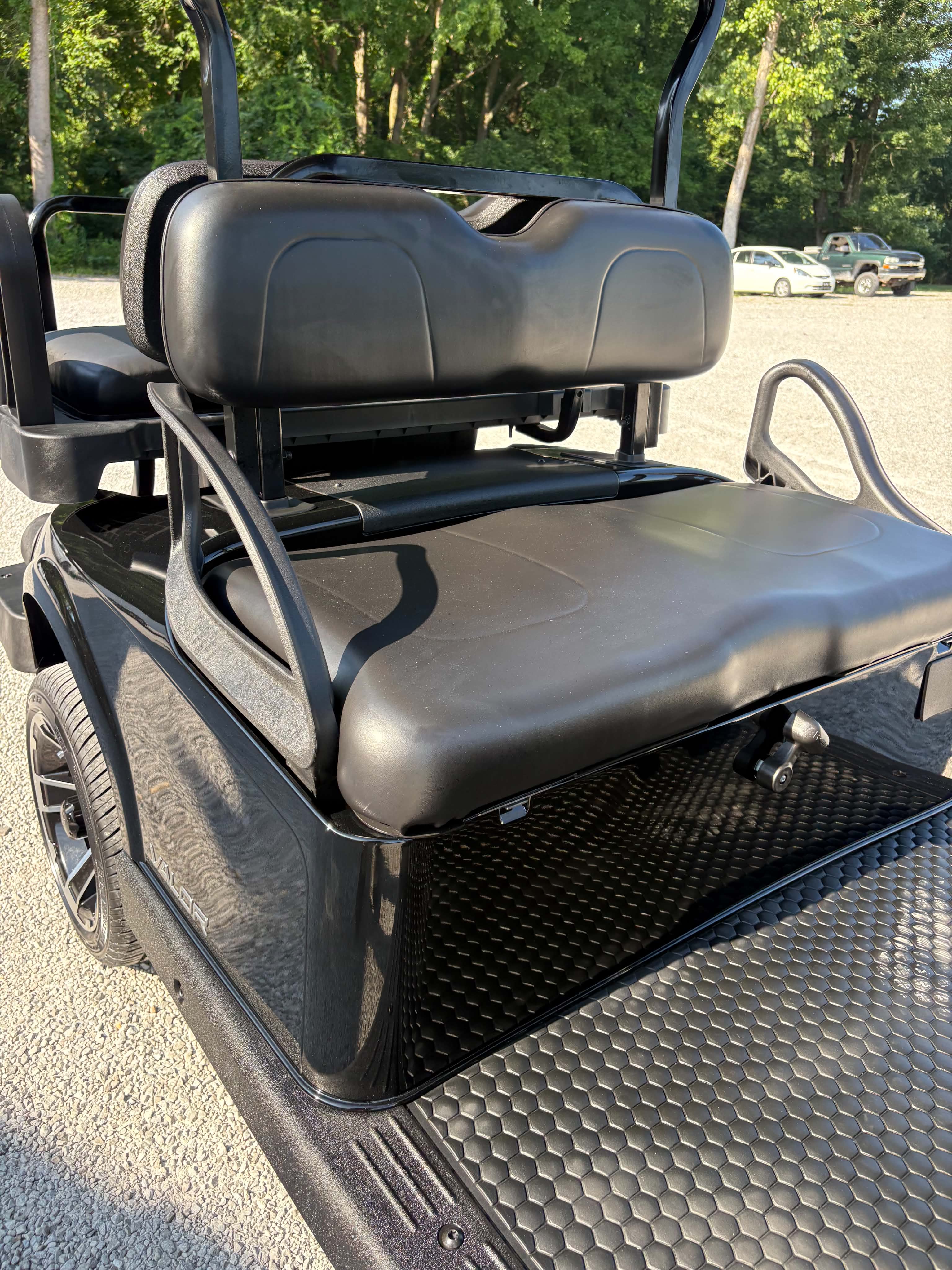 2027 EzGo Rxv Valor 4 Gas 13.5 (KAWASAKI) SKU: 5991830
