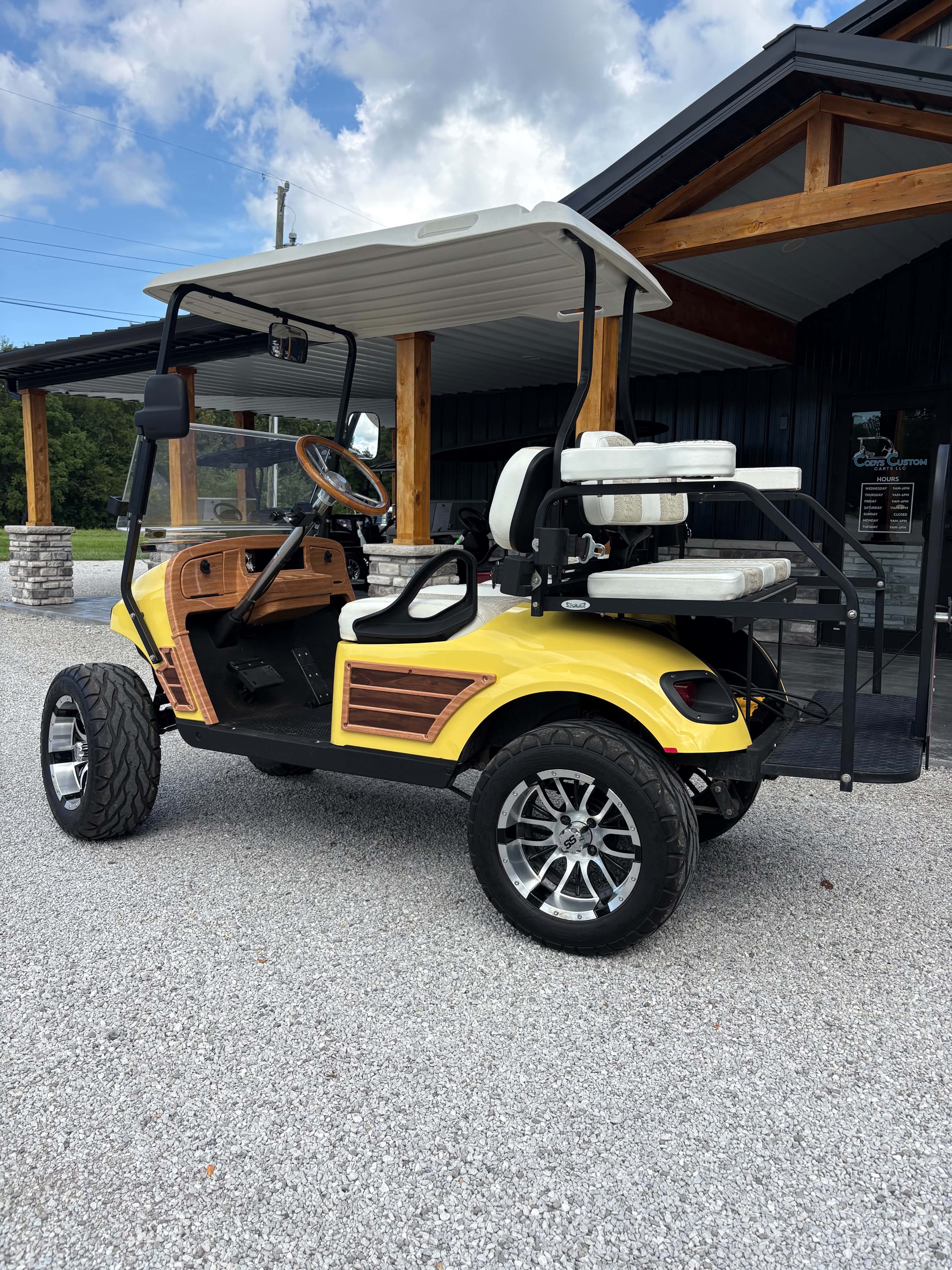 2016 EzGo FreedomTxt 72V SKU: 3184407