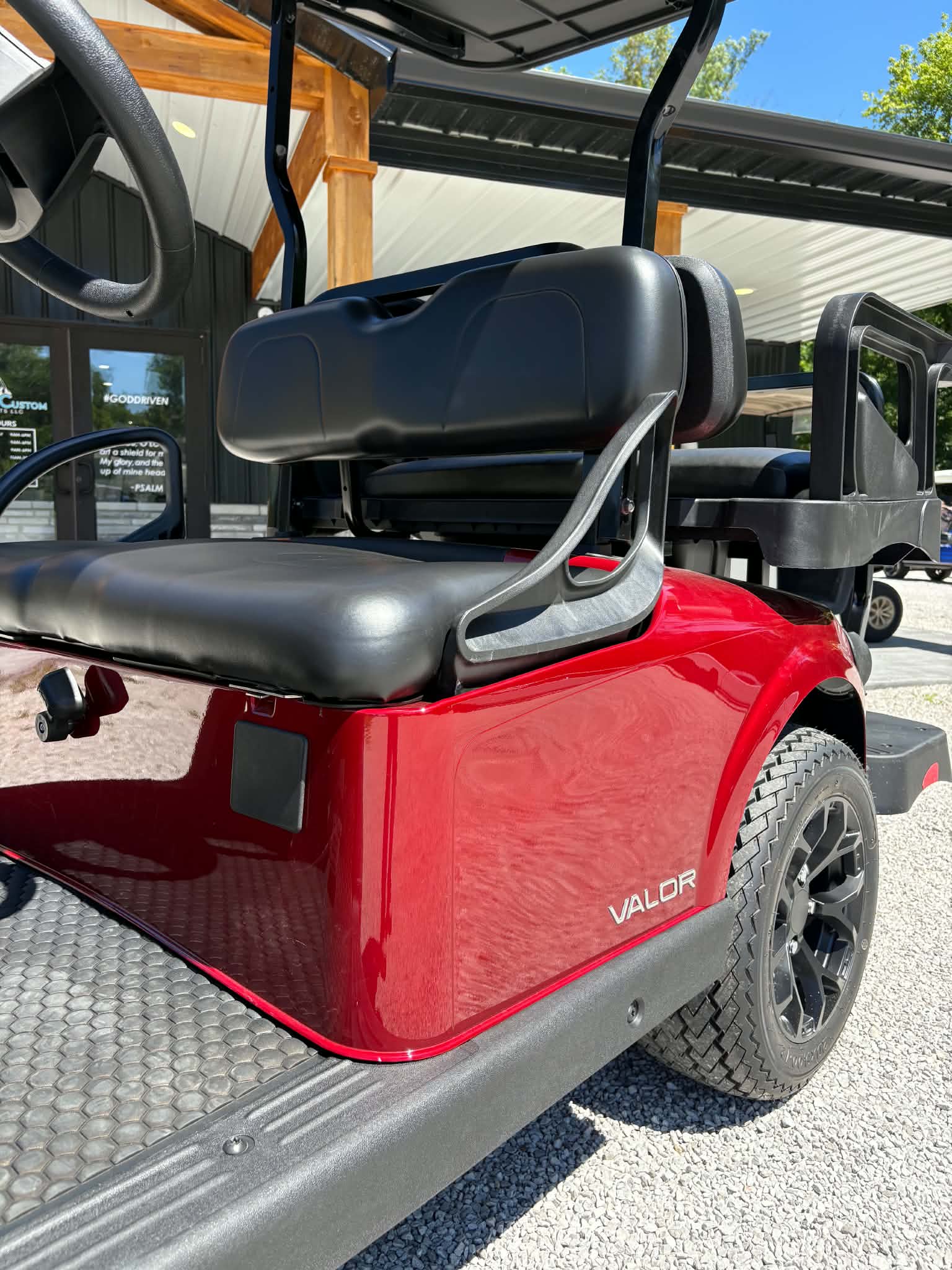 2027 EzGo Rxv Valor 4 Gas 13.5 (KAWASAKI) SKU: 5983882