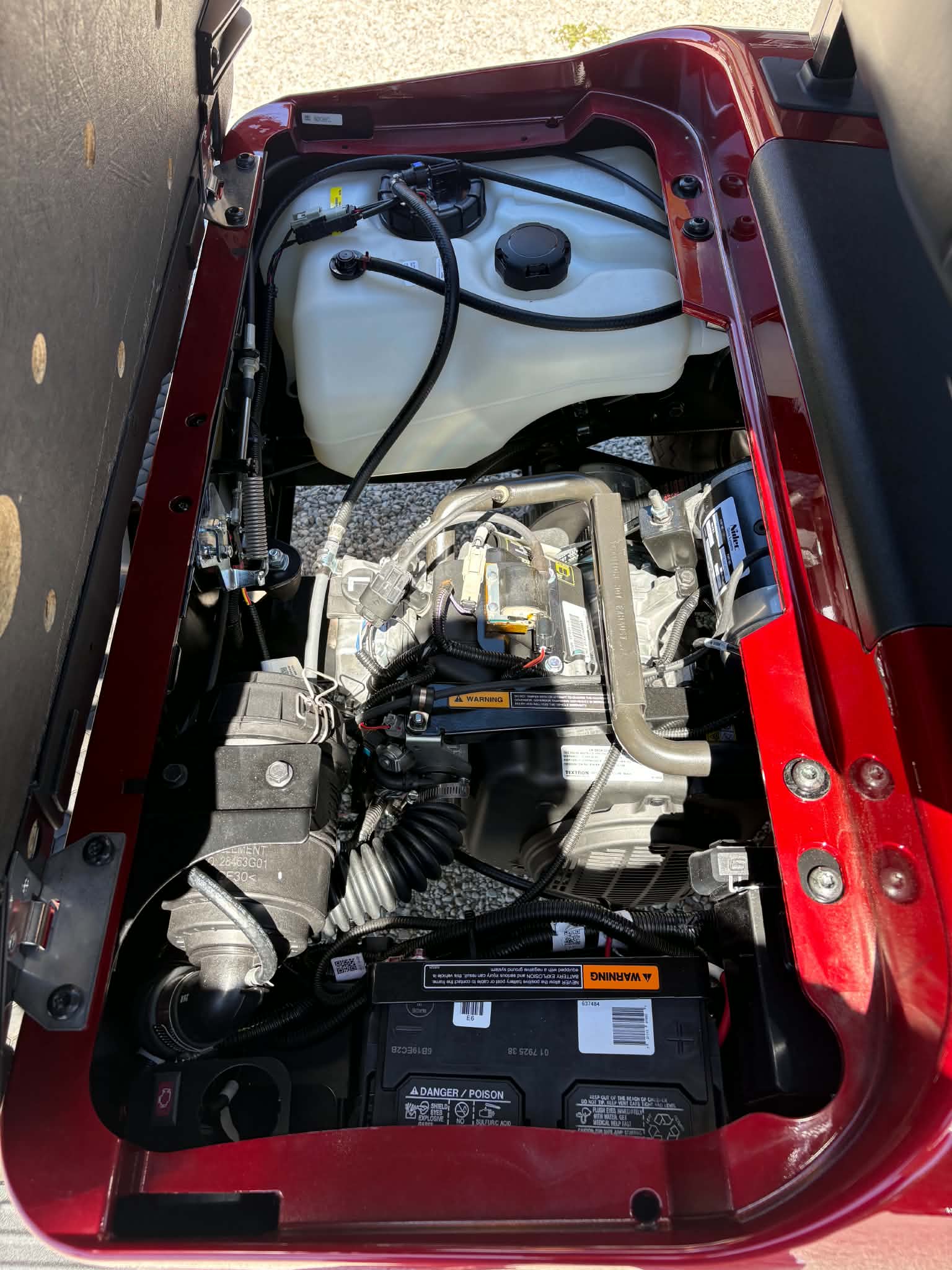 2027 EzGo Rxv Valor 4 Gas 13.5 (KAWASAKI) SKU: 5983882