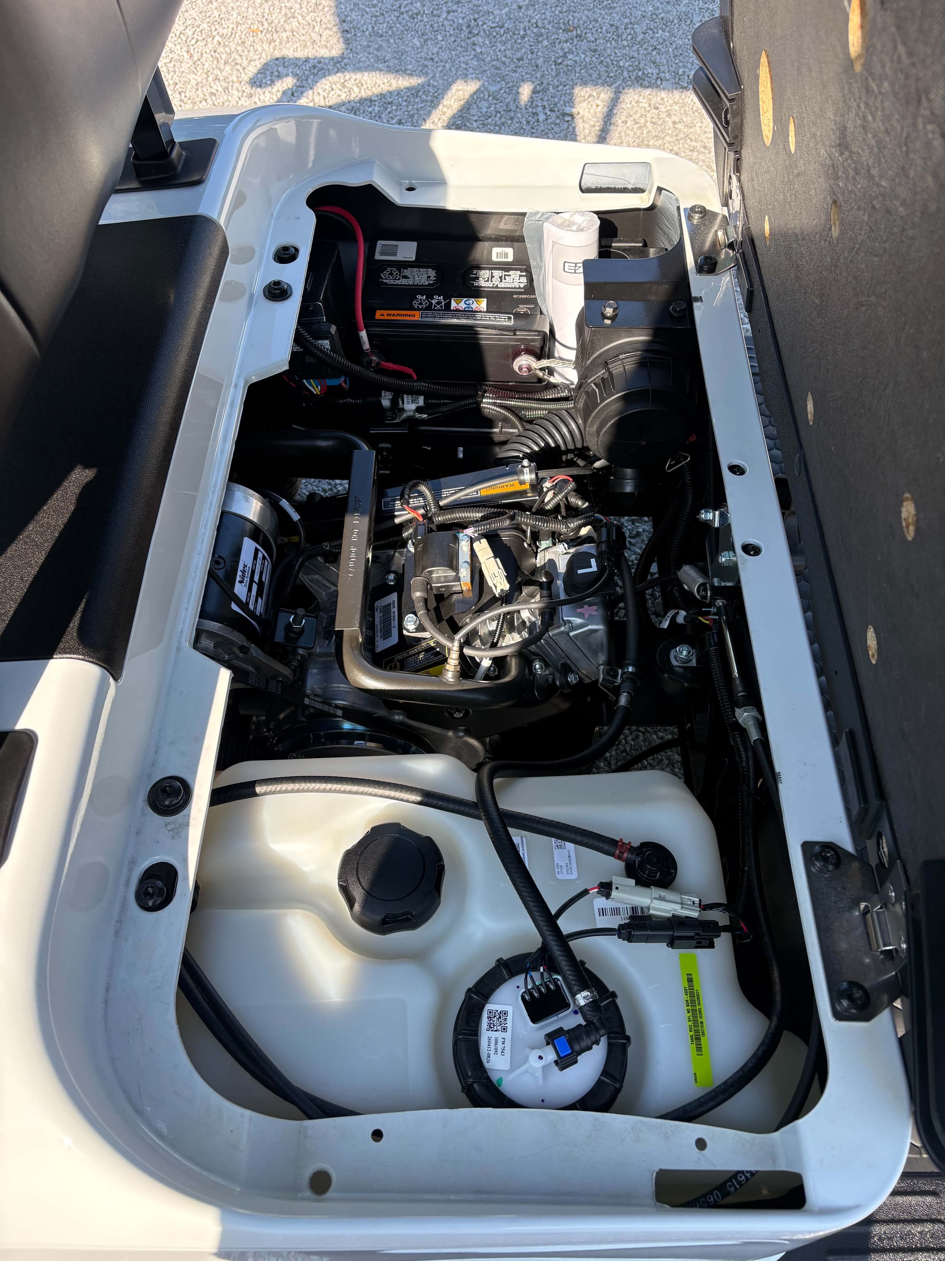 2027 EzGo Rxv Valor 4 Gas 13.5 (KAWASAKI) SKU: 5992004