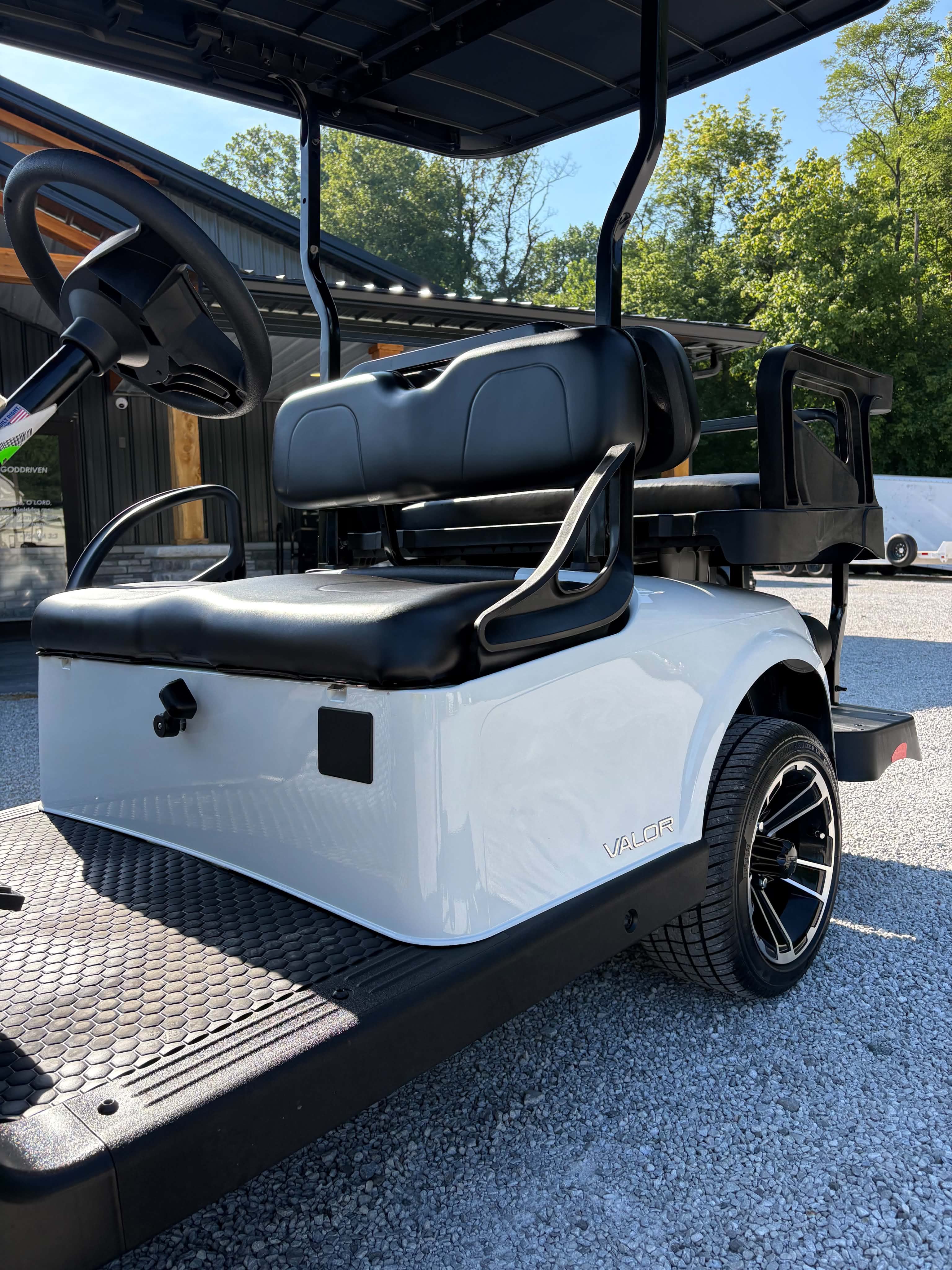 2027 EzGo Rxv Valor 4 Gas 13.5 (KAWASAKI) SKU: 5992004