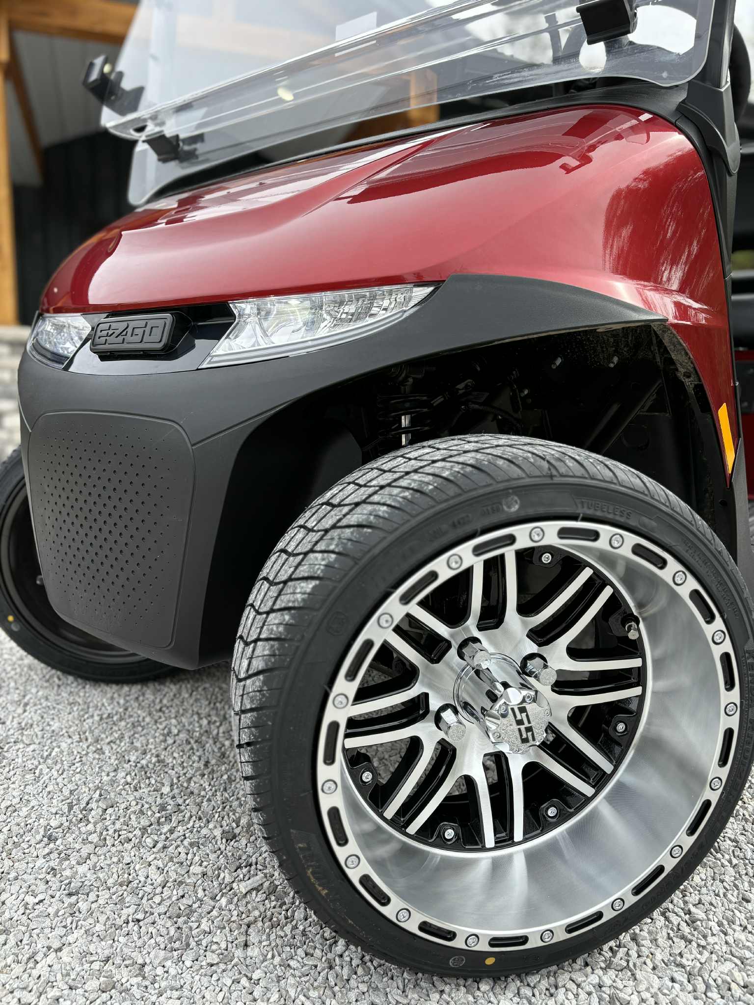2025 EzGo Rxv