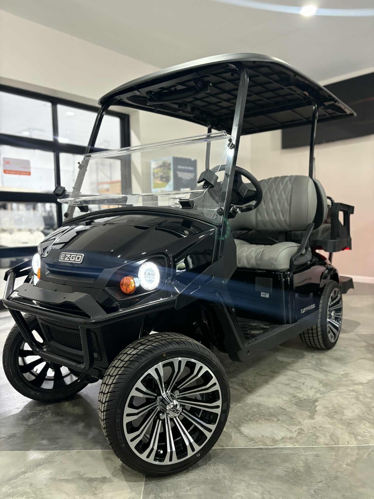 2026 EzGo Express 4 EFI (Cruiser Package)