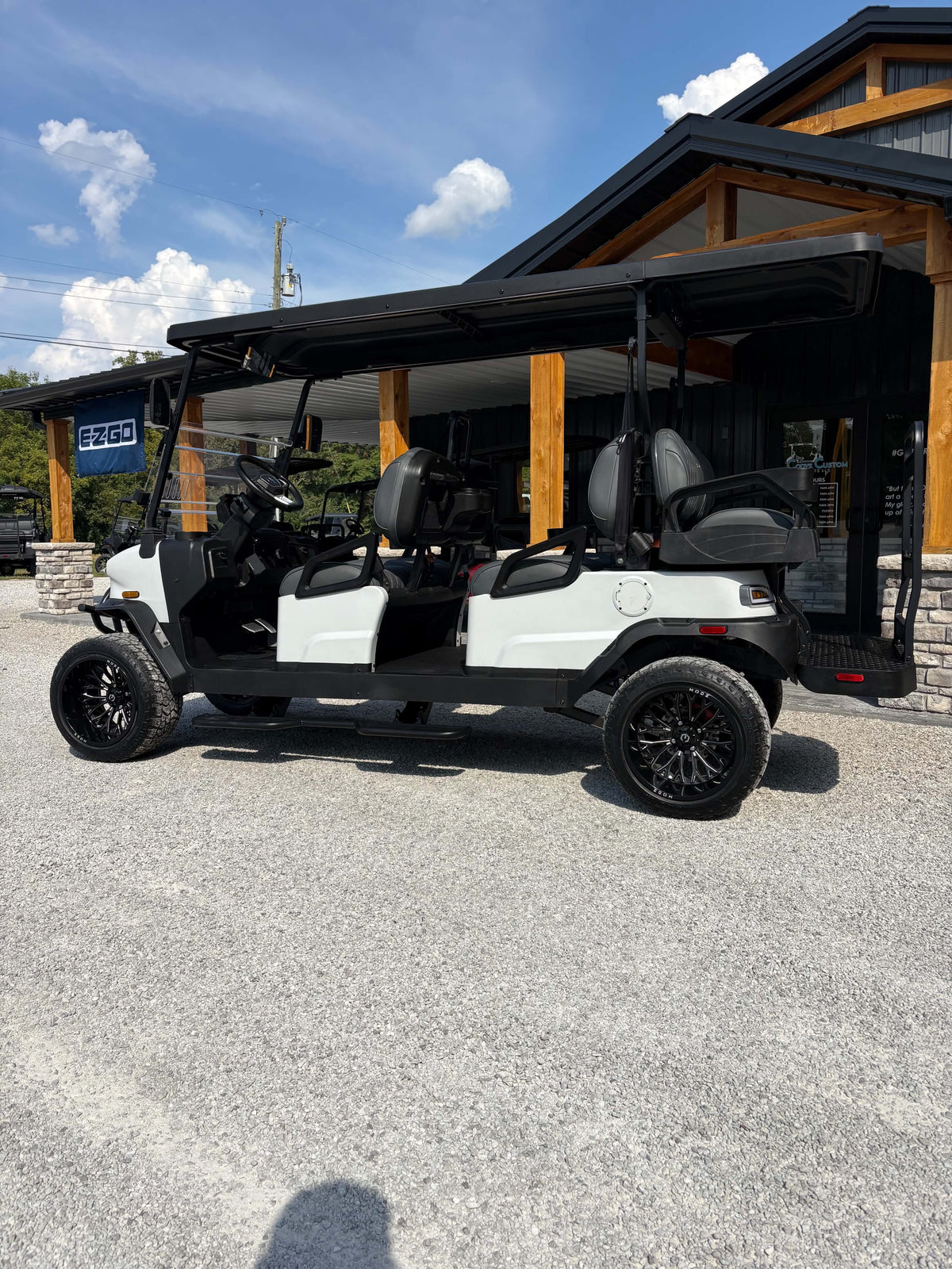 2026 Denago Rover XL 6 Lithium SKU:040700