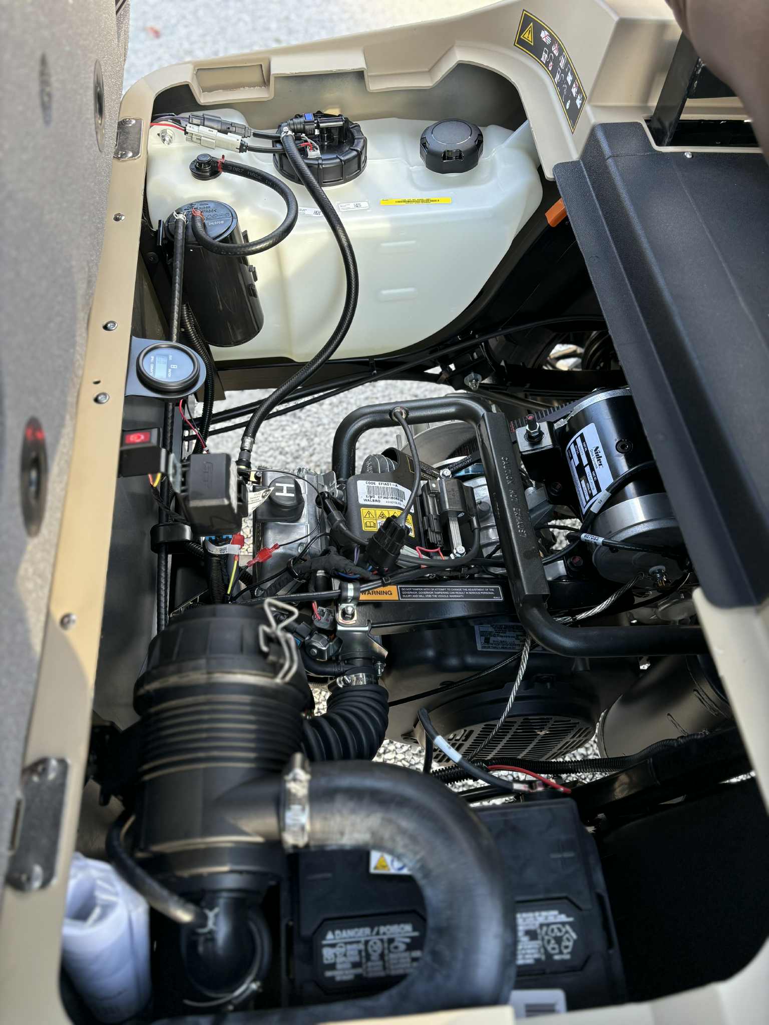 2026 EzGo Express 6 Explorer 13.5 Gas SKU:3664401